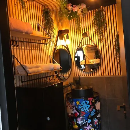 Bagatelle Lägenhet *